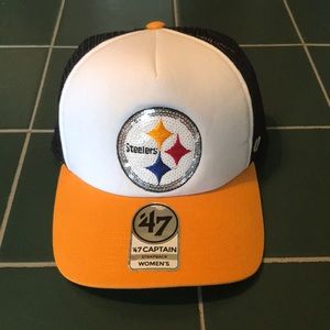 NWT Woman’s Steelers Strapback Hat